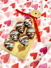 Load image into Gallery viewer, Chocolate Covered Strawberries- Scented Wax Melt
